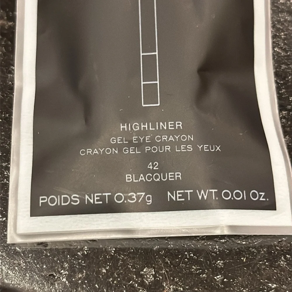 TRAVEL SIZE BUNDLE MARC JACOBS LIPSTICK GLOSS AND HIGHLINER. NIP